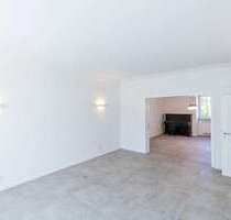 Haus zum Kaufen in Kelsterbach 995.000,00 € 260 m²
