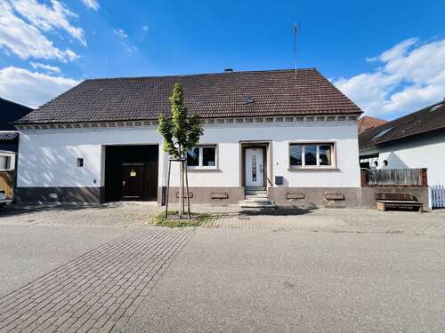 Foto - Haus zum Kaufen in Oberhausen-Rheinhausen 285.000,00 € 98 m²