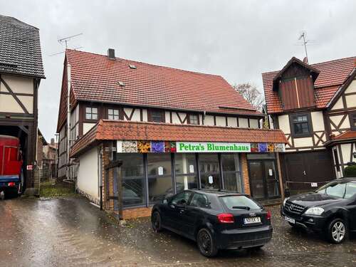 Foto - Haus zum Kaufen in Diemelsee 27.000,00 € 250 m²