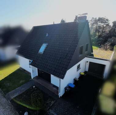 Foto - Haus zum Kaufen in Meerbusch 725.000,00 € 136 m²