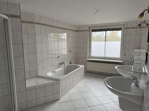 Foto - Wohnung zum Mieten in Burg Dithmarschen 750,00 € 114.91 m²