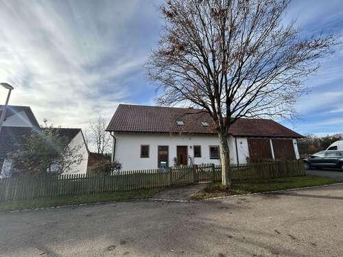 Foto - Haus zum Kaufen in Biesenhard 649.000,00 € 180 m²