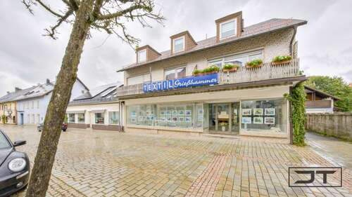 Foto - Haus zum Kaufen in Bischofsgrün 218.000,00 € 229.61 m²
