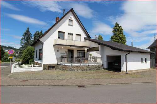 Foto - Haus zum Kaufen in Baumholder 280.000,00 € 300 m²
