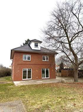 Foto - Haus zum Mieten in Blankenfelde-Mahlow 3.200,00 € 190 m²