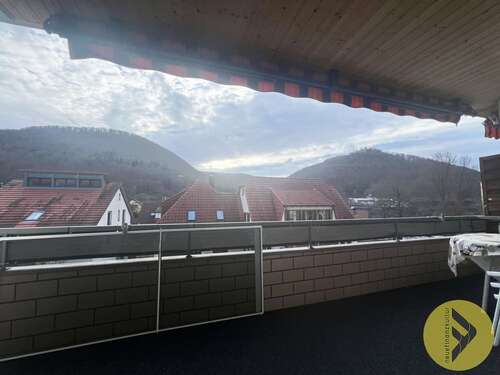 Foto - Wohnung zum Mieten in Bad Urach 927,00 € 70 m²
