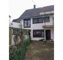Haus zum Kaufen in Rodheim v.d.H. 405.000,00 € 315 m²
