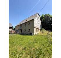 Haus zum Kaufen in Oelsnitz 130.000,00 € 300 m²