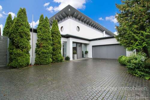 Foto - Haus zum Kaufen in Löhne 1.430.000,00 € 298 m²