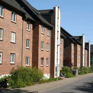 Foto - Wohnung zum Mieten in Schwerin 230,00 € 27.27 m²