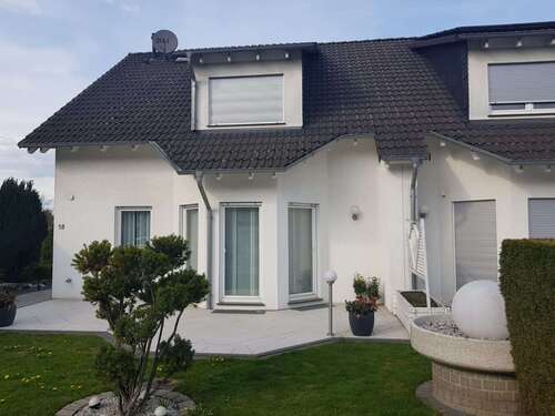 Foto - Haus zum Kaufen in Buseck 639.000,00 € 197 m²