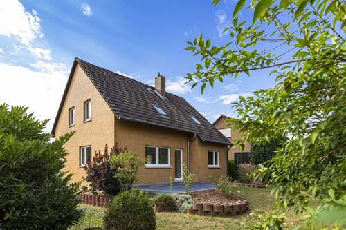 Foto - Haus zum Mieten in Burgdorf 1.350,00 € 126.73 m²