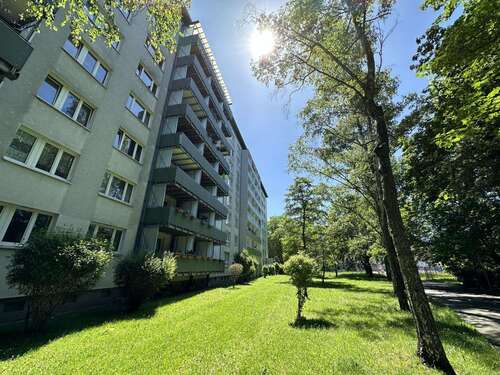 Foto - Wohnung zum Mieten in Chemnitz 385,00 € 56.62 m²