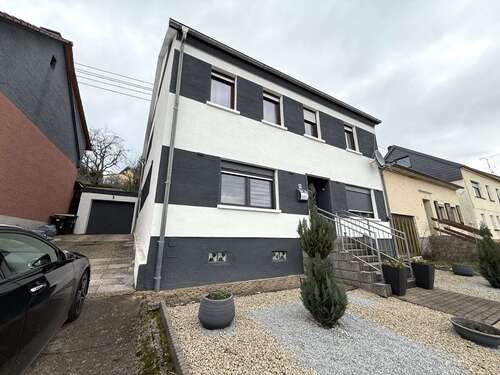 Foto - Haus zum Kaufen in Wadern 189.000,00 € 180 m²
