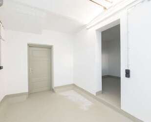 Halle in Stade 199,00 € 50 m² - 199,00&nbsp;EUR Kaltmiete, ca.&nbsp; 50,00&nbsp;m&sup2; in Stade (PLZ: 21682)