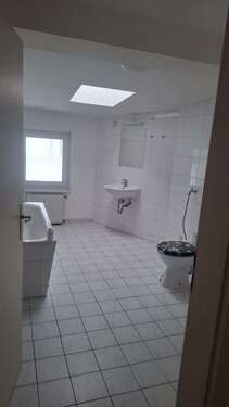 Foto - Wohnung zum Mieten in Halle 500,00 € 75 m²