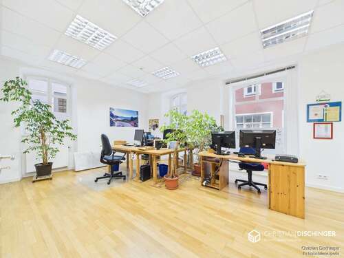 Foto - Einzelhandel in Regensburg 1.417,50 € 105.03 m²