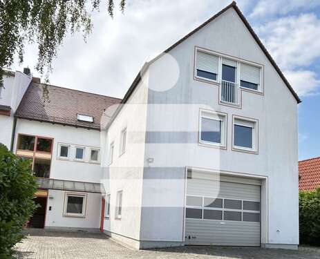 Foto - Haus zum Kaufen in Nürnberg 1.100.000,00 € 143 m²