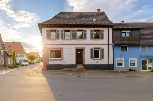 Foto - Haus zum Kaufen in Ringsheim 550.000,00 € 200 m²