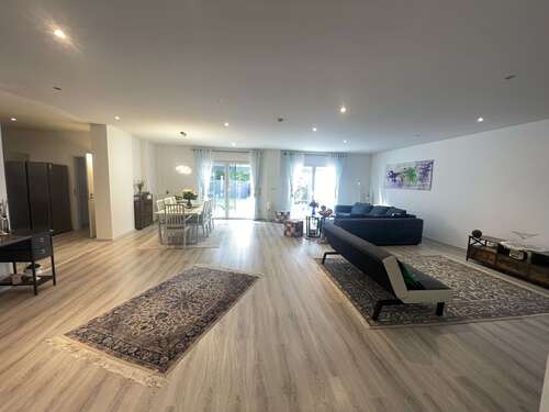 Foto - Haus zum Kaufen in Frankfurt am Main 750.000,00 € 227 m²