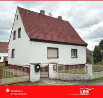Haus zum Kaufen in Tettau 105.000,00 € 110 m²