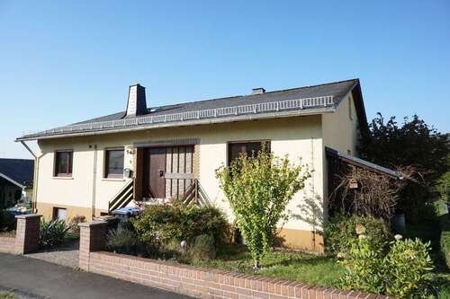 Foto - Haus zum Kaufen in Greifenstein-Ulm 209.000,00 € 120 m²