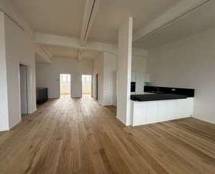 Wohnung zum Mieten in Wermelskirchen 2.010,00 € 156.65 m²