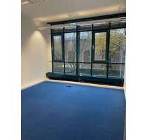 Büro in Moers 450,00 € 16 m² - 450,00&nbsp;EUR Kaltmiete, ca.&nbsp; 16,00&nbsp;m&sup2; in Moers (PLZ: 47445)