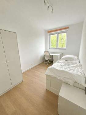 Foto - WG-Zimmer in Düsseldorf 700,00 € 13 m²