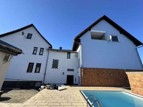 Foto - Haus zum Kaufen in Berka vor dem Hainich 345.000,00 € 398.3 m²