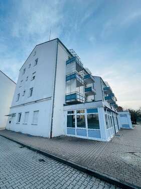 Foto - Einzelhandel in Dingolfing 758,34 € 68.94 m²
