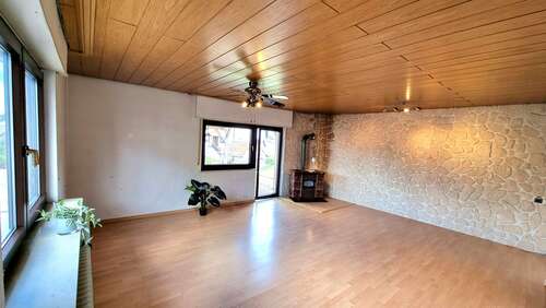 Foto - Wohnung zum Kaufen in Waldbrunn 199.000,00 € 150.53 m²