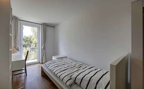 Foto - WG-Zimmer in Stuttgart 450,00 € 9 m²