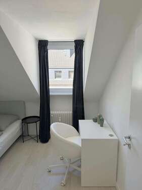 Foto - WG-Zimmer in Düsseldorf 899,00 € 15 m²