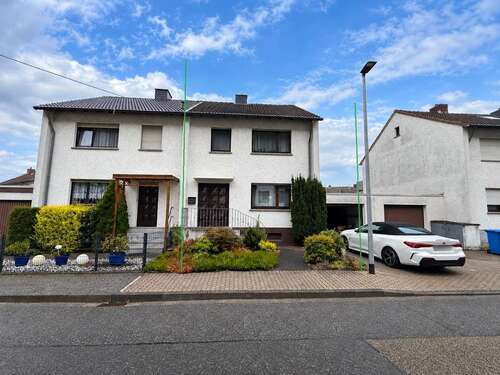 Foto - Haus zum Kaufen in Neuwied-Segendorf 225.000,00 € 107 m²