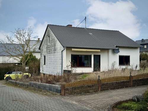 Foto - Haus zum Kaufen in Zilshausen 89.000,00 € 86 m²