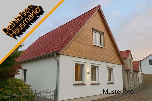 Foto - Haus zum Mieten in Heide 1.100,00 € 107 m²