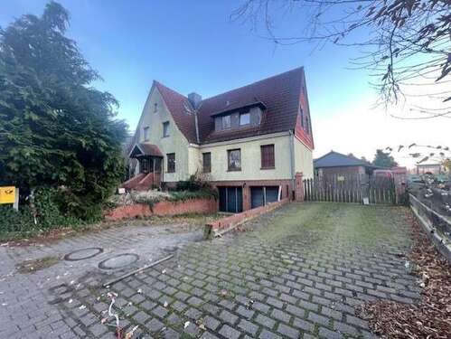 Foto - Haus zum Kaufen in Adenbüttel 399.000,00 € 272 m²