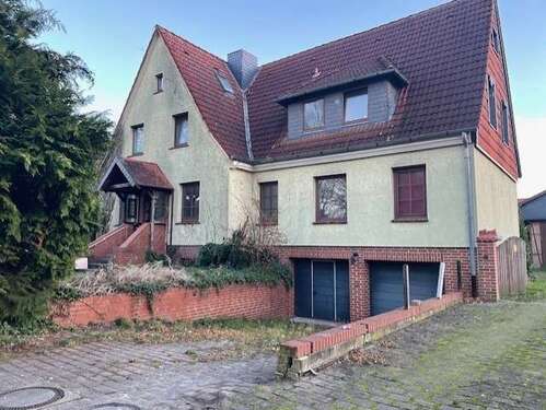 Foto - Haus zum Kaufen in Adenbüttel 449.000,00 € 272 m²