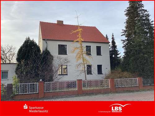 Foto - Haus zum Kaufen in Schwarzheide 260.000,00 € 148 m²