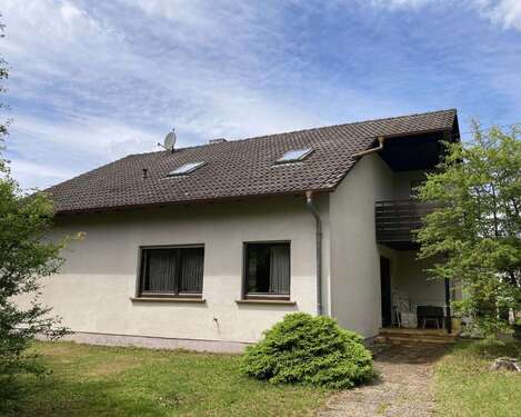 Foto - Haus zum Kaufen in Sulzdorf a.d.L. 225.000,00 € 180 m²