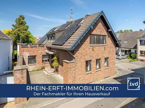 Foto - Haus zum Kaufen in Bedburg 365.000,00 € 193 m²