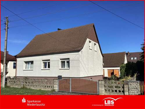 Foto - Haus zum Kaufen in Lauchhammer 145.000,00 € 115 m²