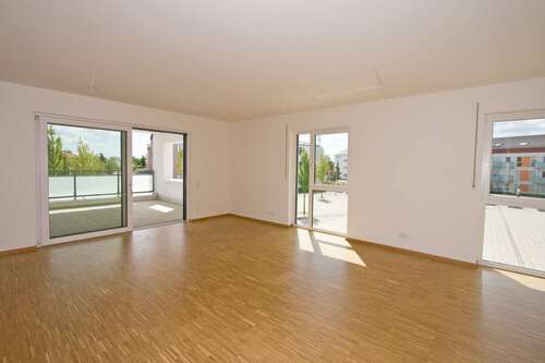 Foto - Wohnung zum Mieten in Augsburg-Göggingen 1.920,00 € 140.44 m²