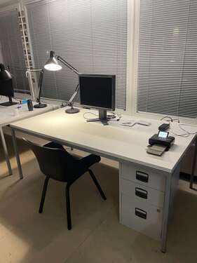 Foto - Büro in Hamburg 285,00 € 4 m² - 285,00&nbsp;EUR Kaltmiete, ca.&nbsp; 4,00&nbsp;m&sup2;