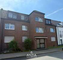 Haus zum Kaufen in Oberhausen Sterkrade 1.095.000,00 € 431.21 m² - Oberhausen / Sterkrade