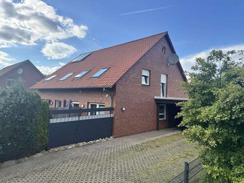 Foto - Haus zum Kaufen in Wolfsburg 589.000,00 € 215 m²
