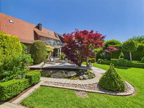 Foto - Haus zum Kaufen in Holzwickede 795.000,00 € 247 m²