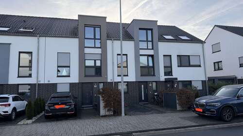 Foto - Haus zum Mieten in Wesseling Keldenich 1.900,00 € 150 m²