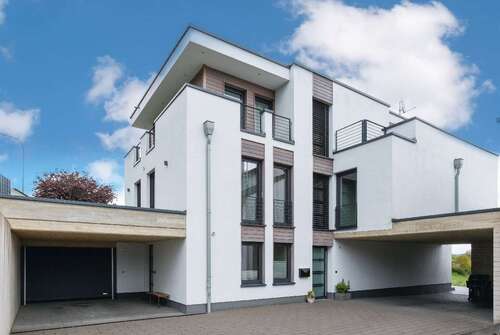 Foto - Haus zum Kaufen in Burscheid 899.000,00 € 239 m²